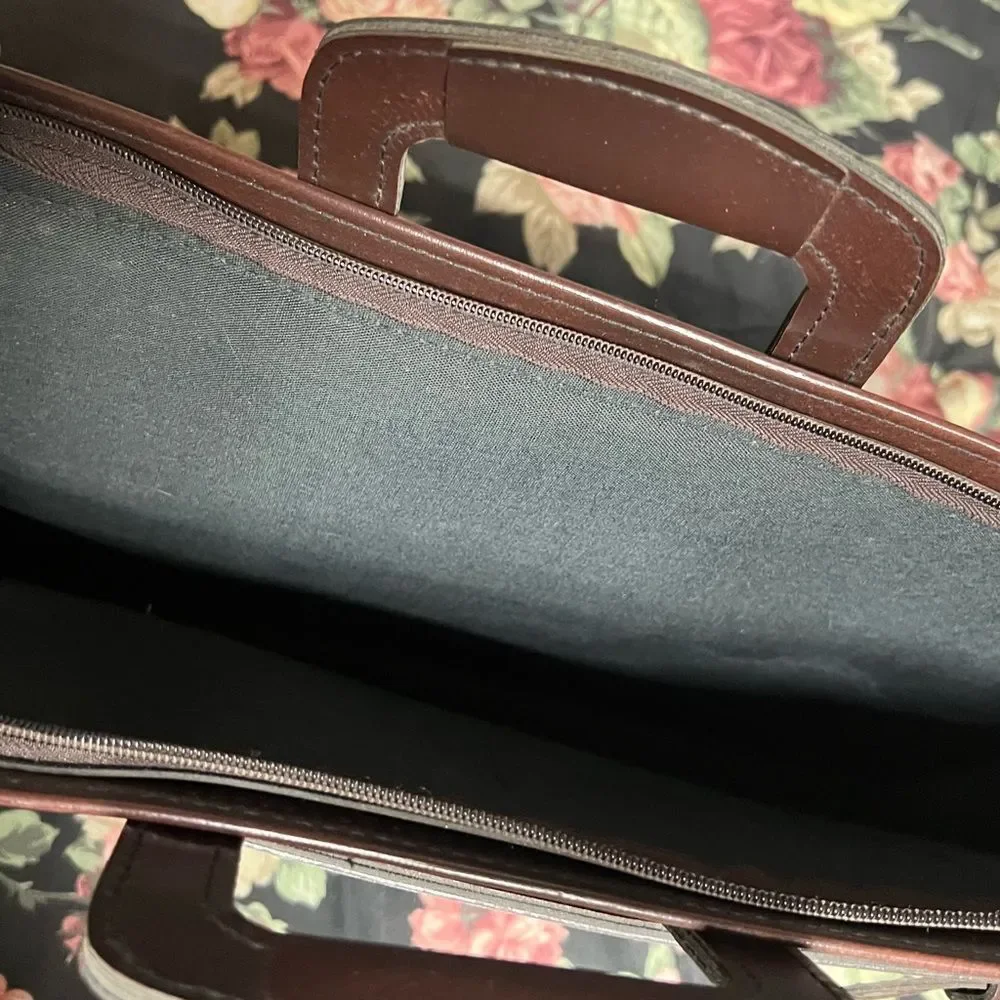 EUC Vintage Airway Briefcase